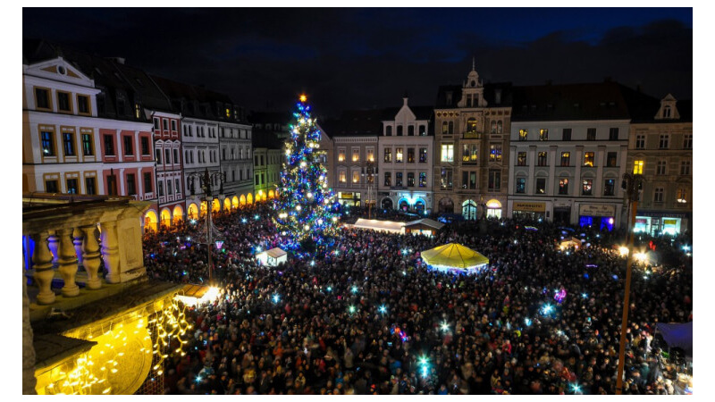 vanocni-trhy-liberec-dr-edvarda-benese-namesti-1
